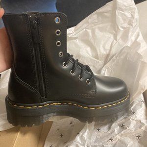 DR. MARTENS JADON BLACK POLISHED SMOOTH